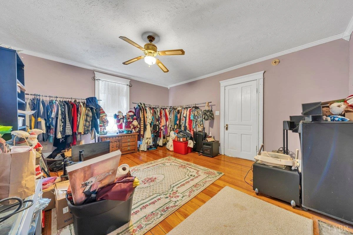 901 Bedford AVE - Photo 47