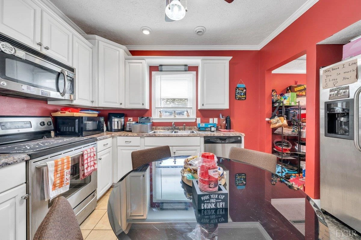 404 9th ST - Photo 15