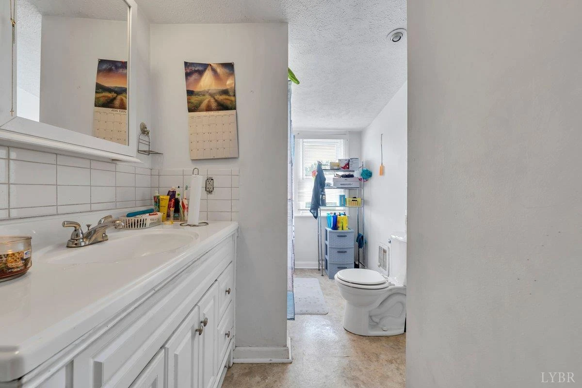 404 9th ST - Photo 19