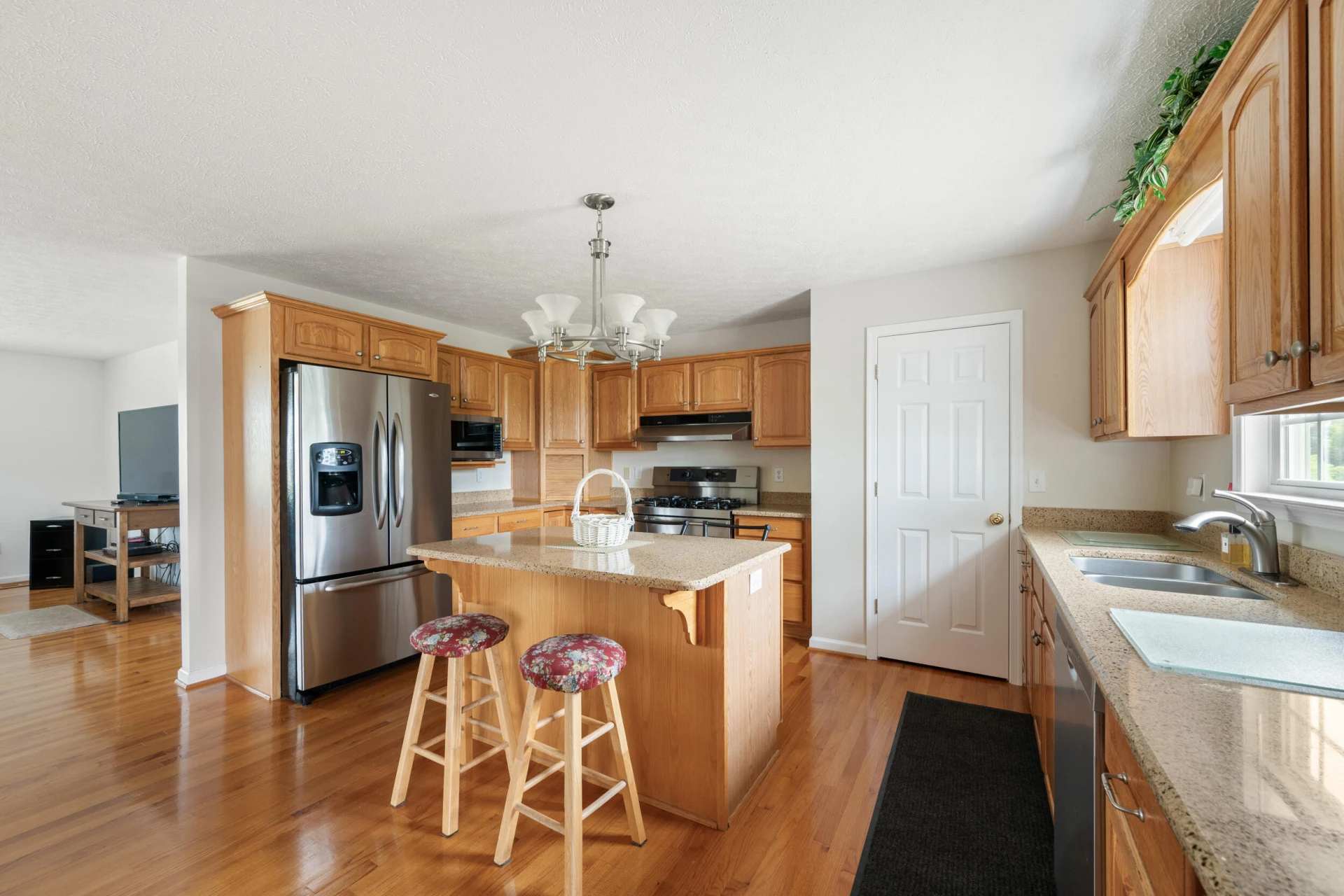 4755 Old Country RD - Photo 14