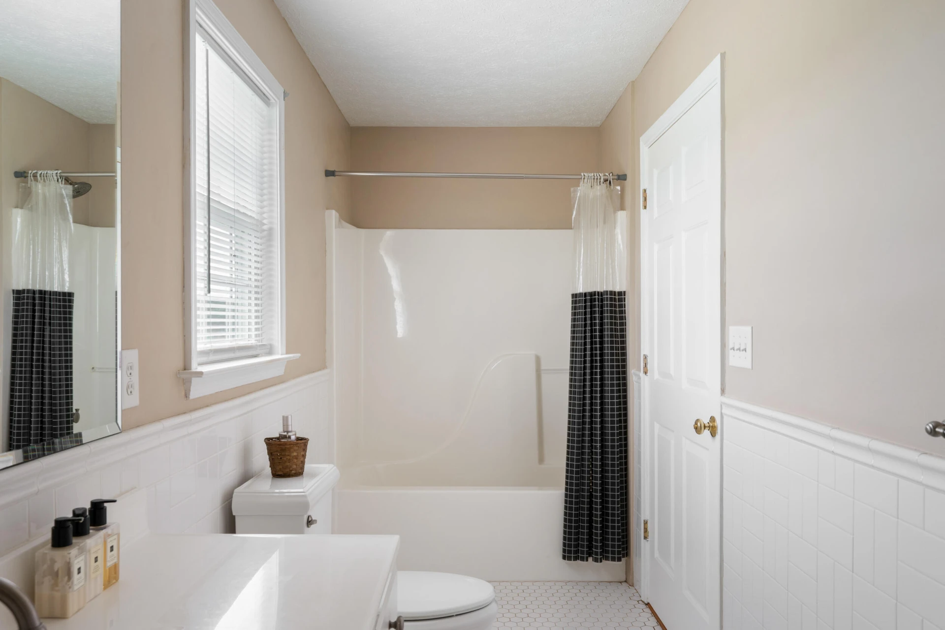 4755 Old Country RD - Photo 35