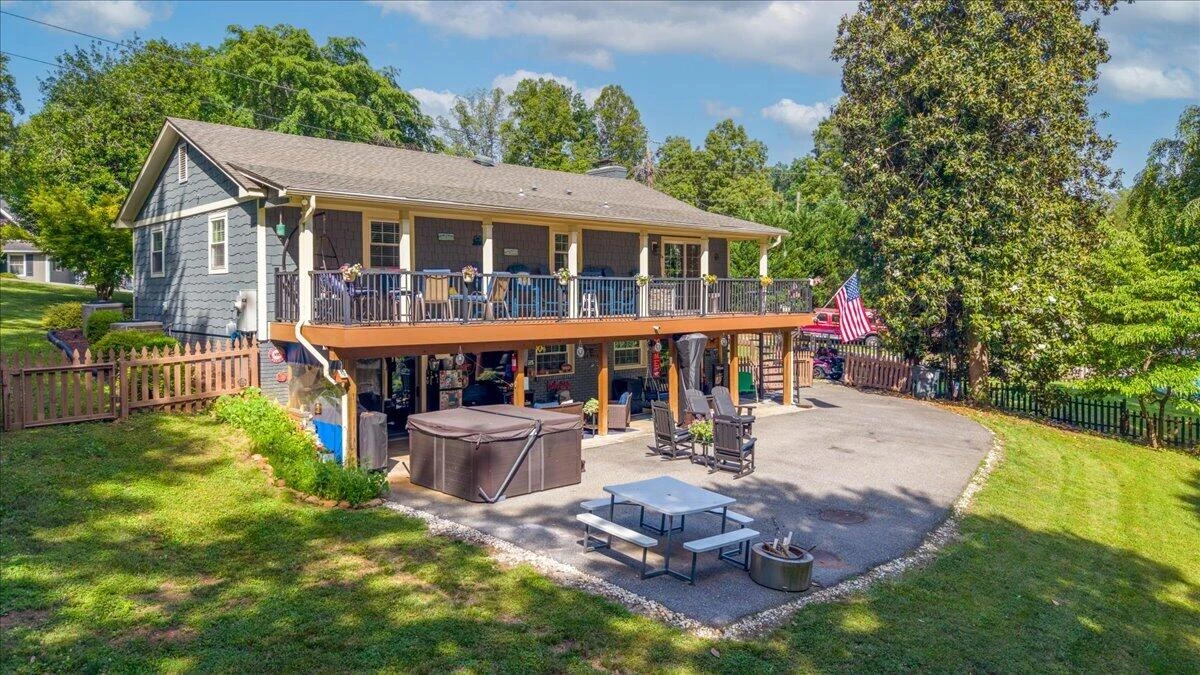 70 Crescent LN - Photo 2
