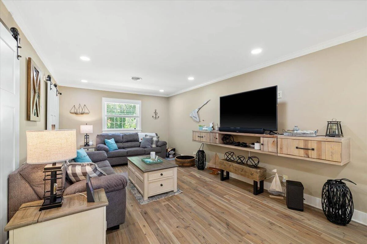 70 Crescent LN - Photo 7