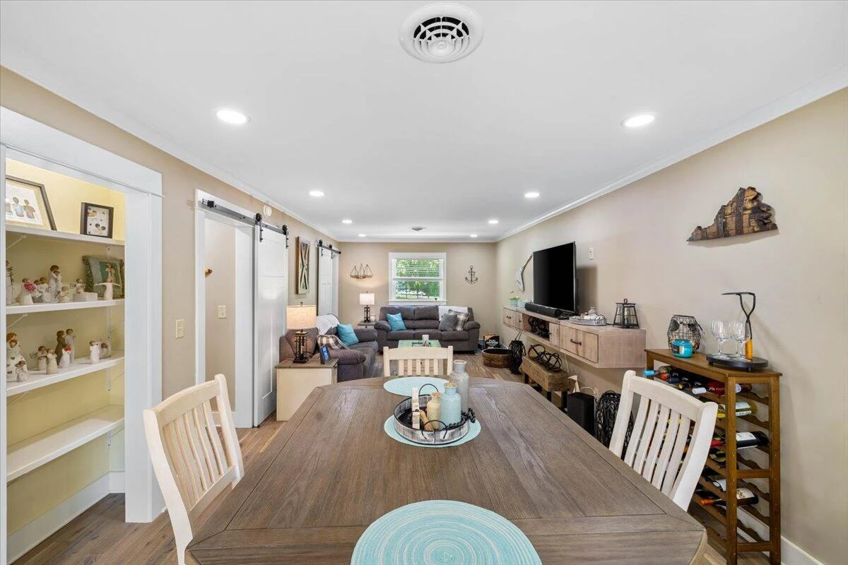 70 Crescent LN - Photo 9