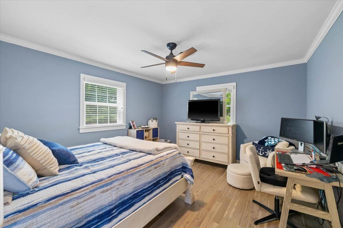 70 Crescent LN - Photo 13