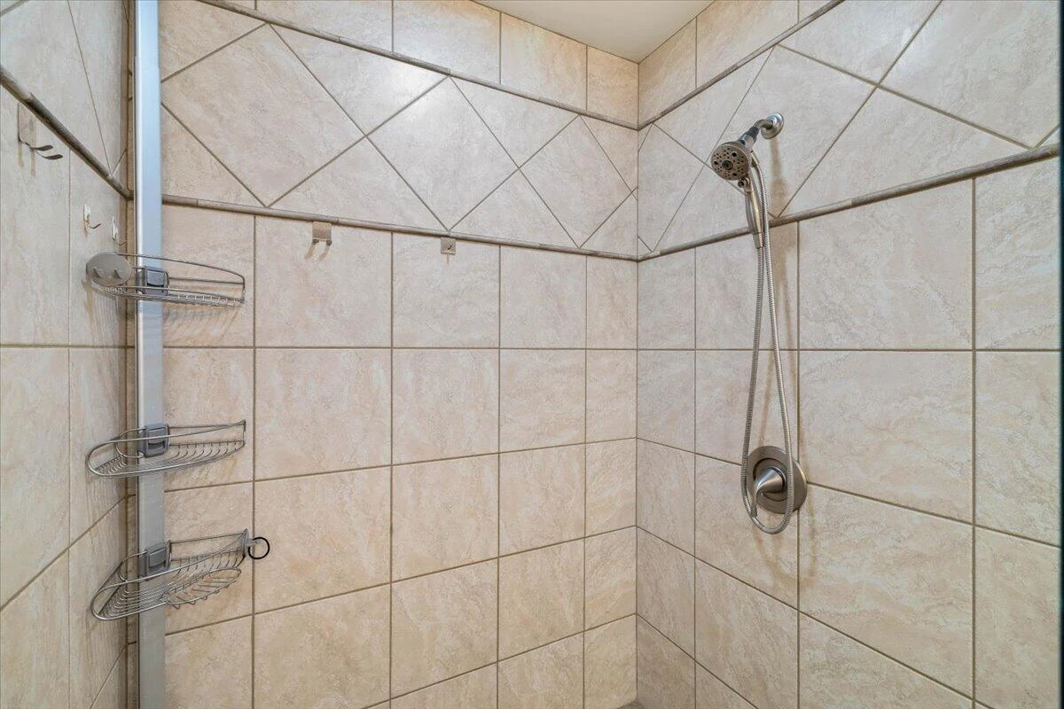 70 Crescent LN - Photo 33