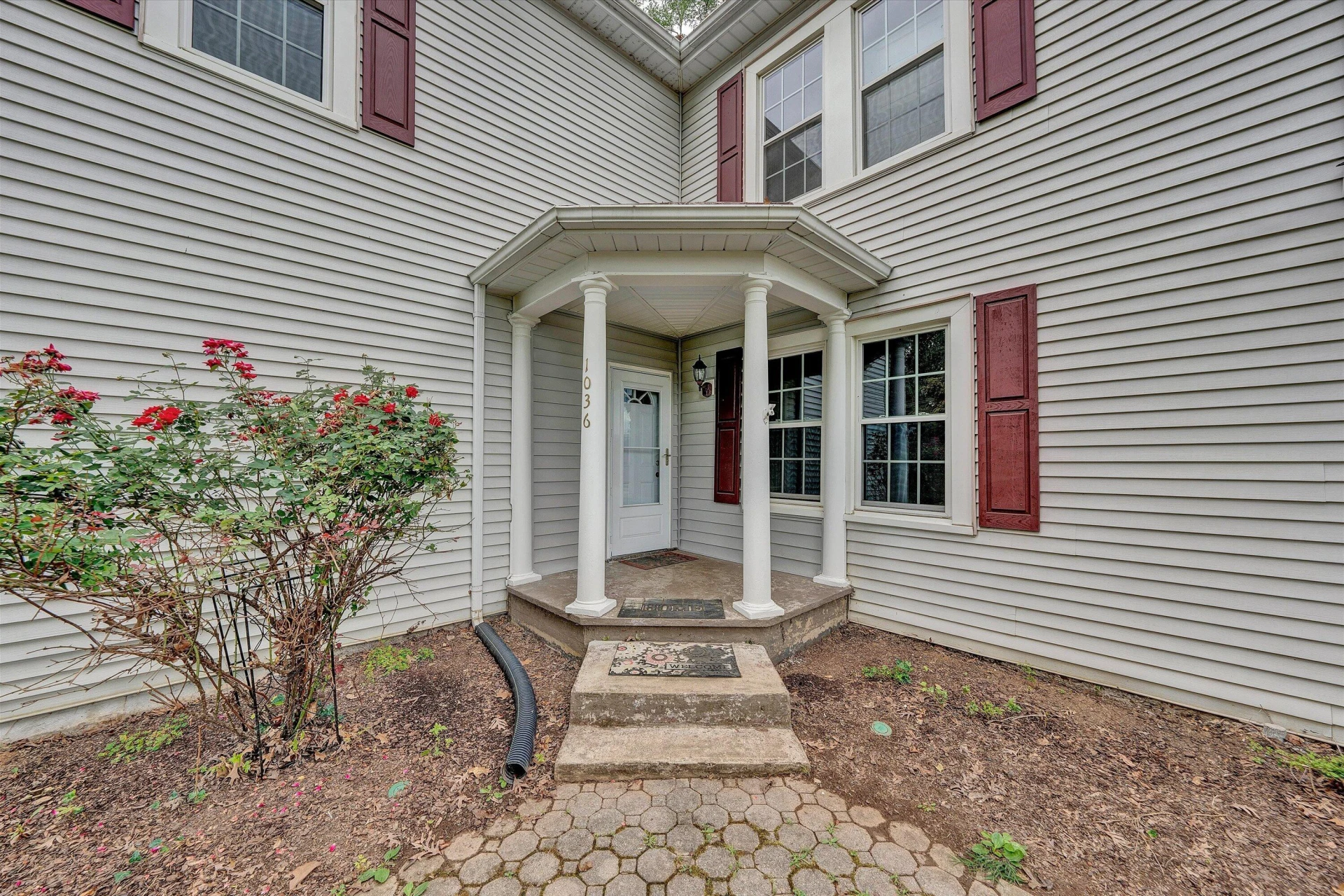 1036 Country Club DR NW - Photo 5
