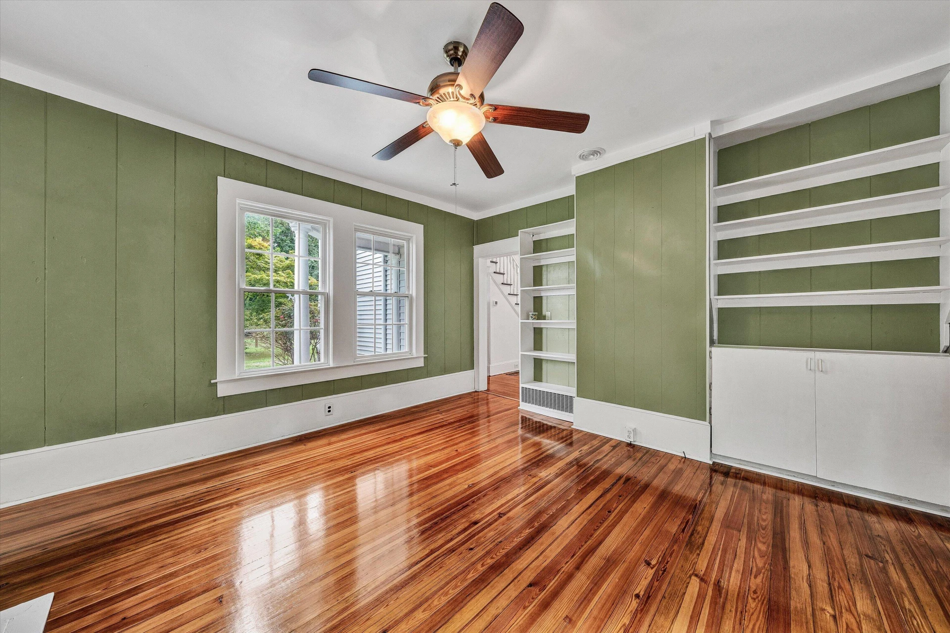 1036 Country Club DR NW - Photo 12