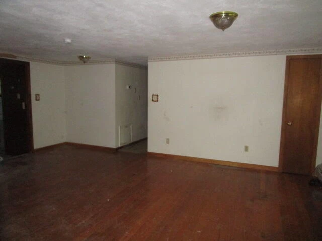 7750 Edwardsville RD - Photo 5