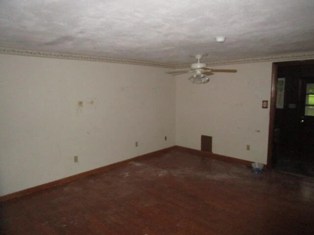 7750 Edwardsville RD - Photo 6