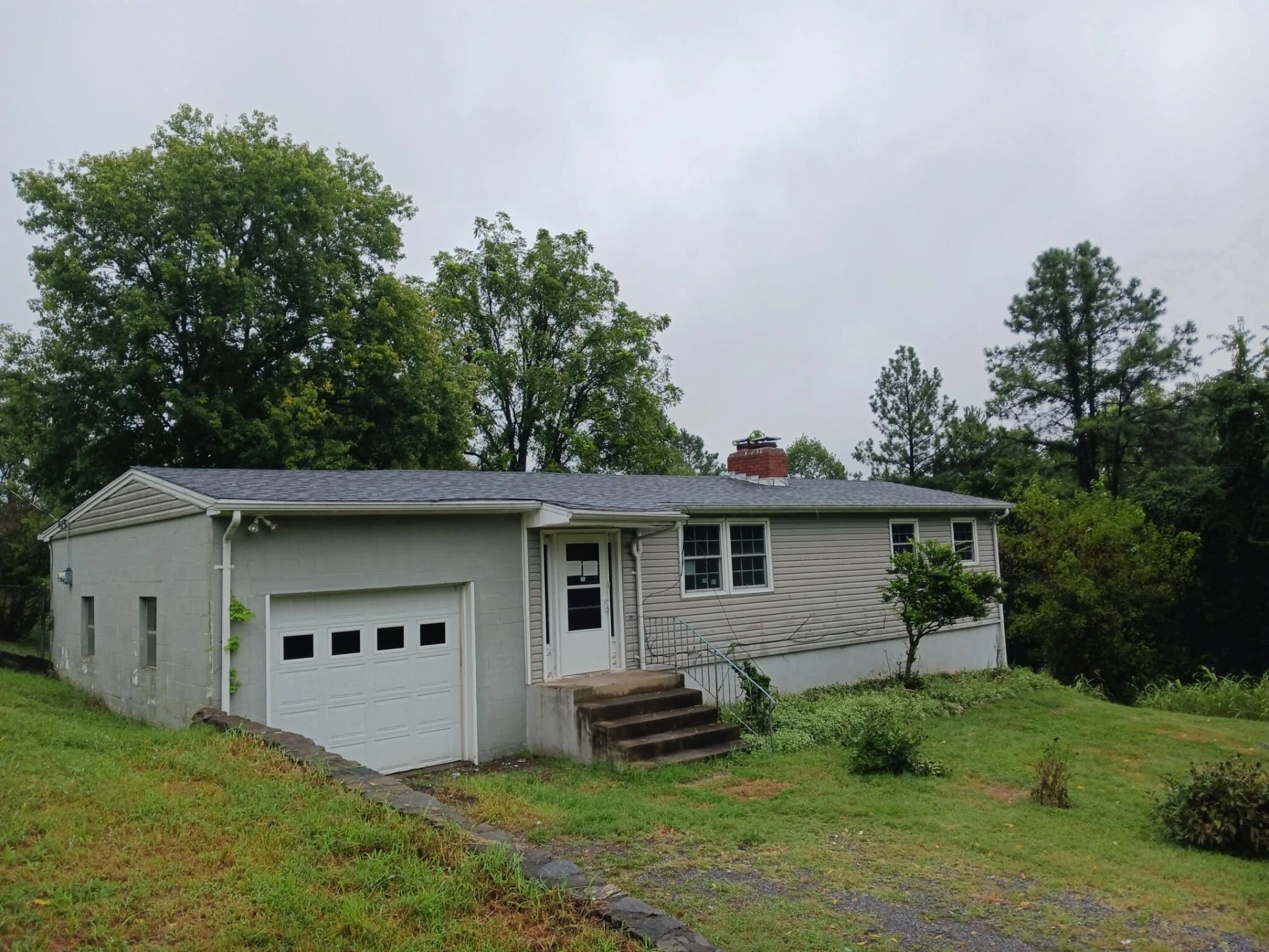7750 Edwardsville RD - Photo 2