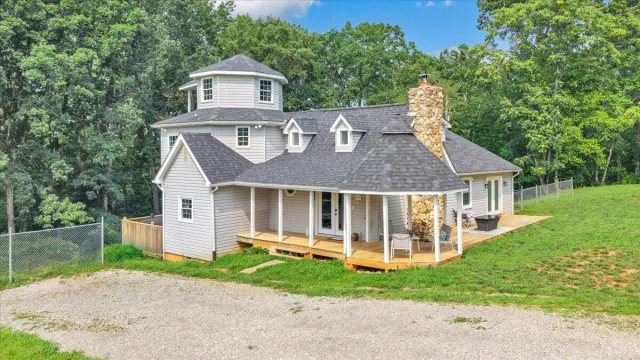 2154 Diamond Hill RD