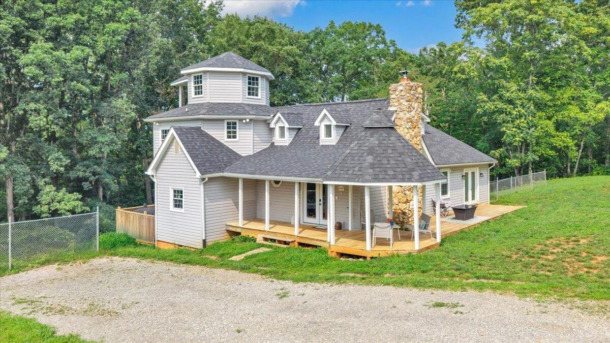 2154 Diamond Hill RD