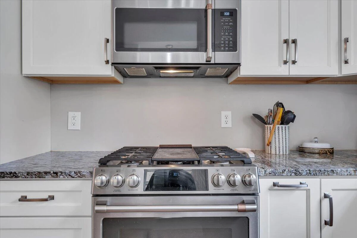 2154 Diamond Hill RD - Photo 13