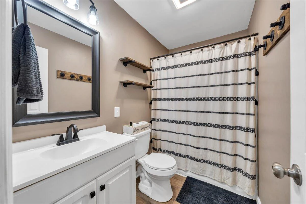 2154 Diamond Hill RD - Photo 23