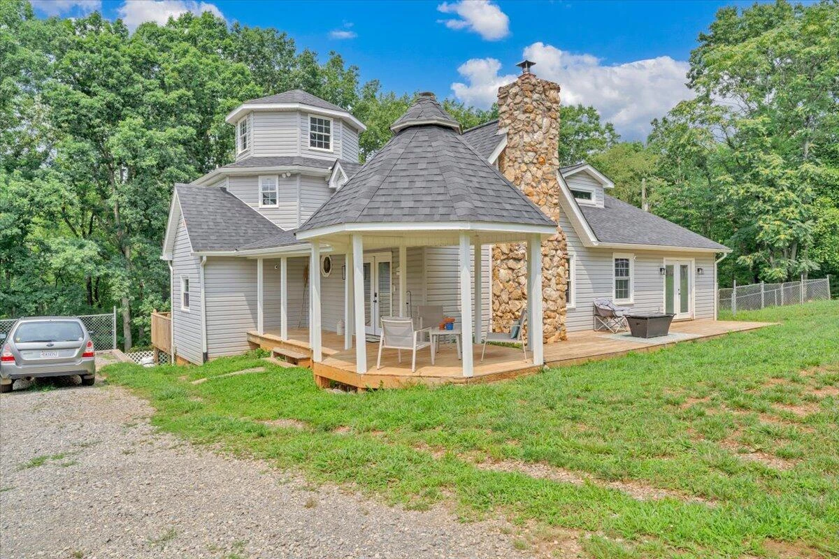 2154 Diamond Hill RD - Photo 57