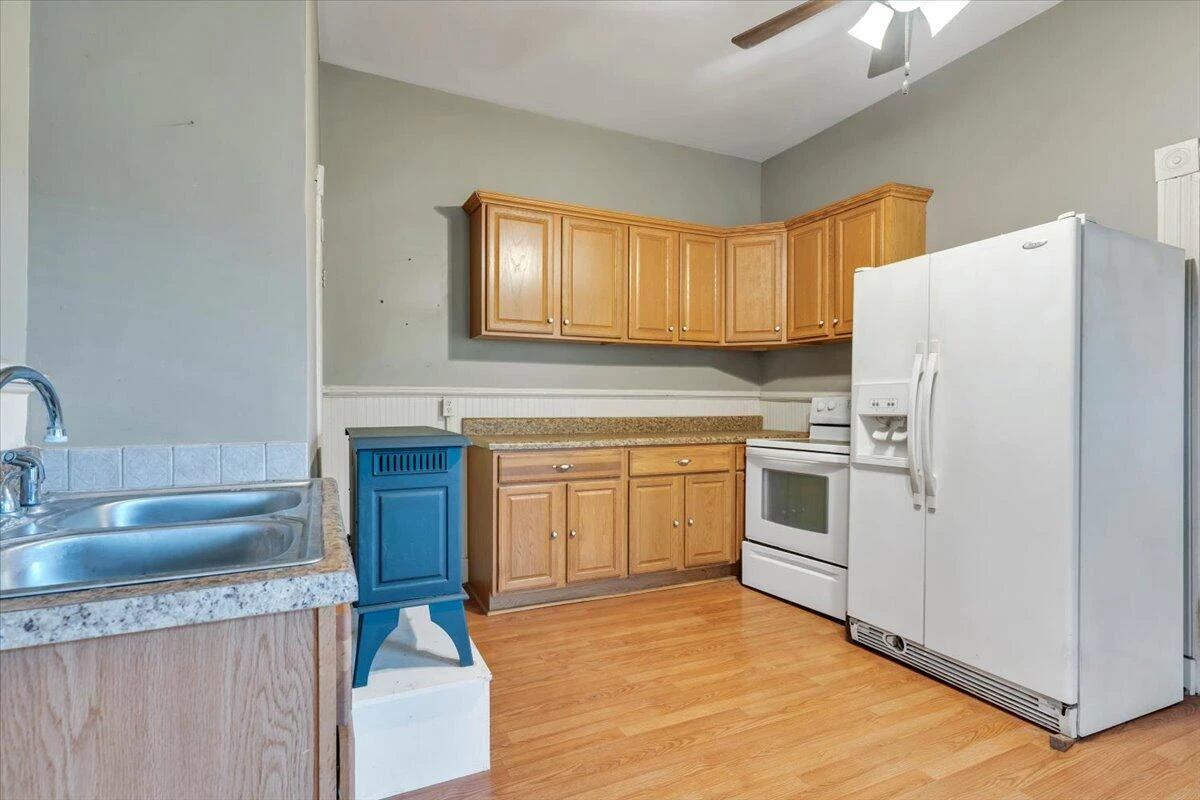 19727 Main ST - Photo 31