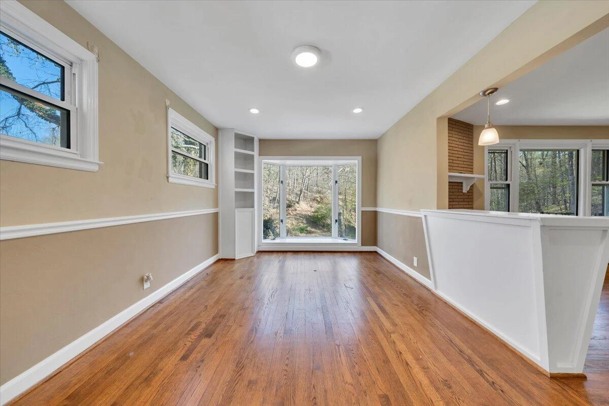 1065 Cain DR - Photo 22