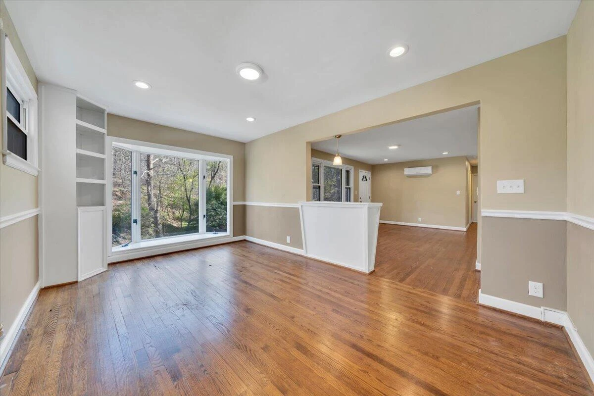 1065 Cain DR - Photo 23