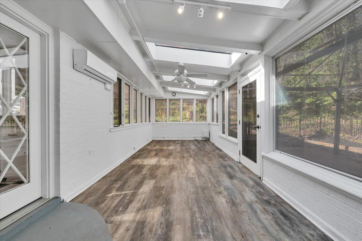 1065 Cain DR - Photo 25