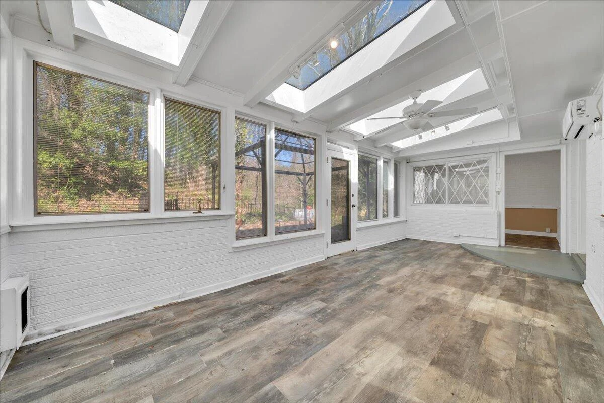 1065 Cain DR - Photo 27