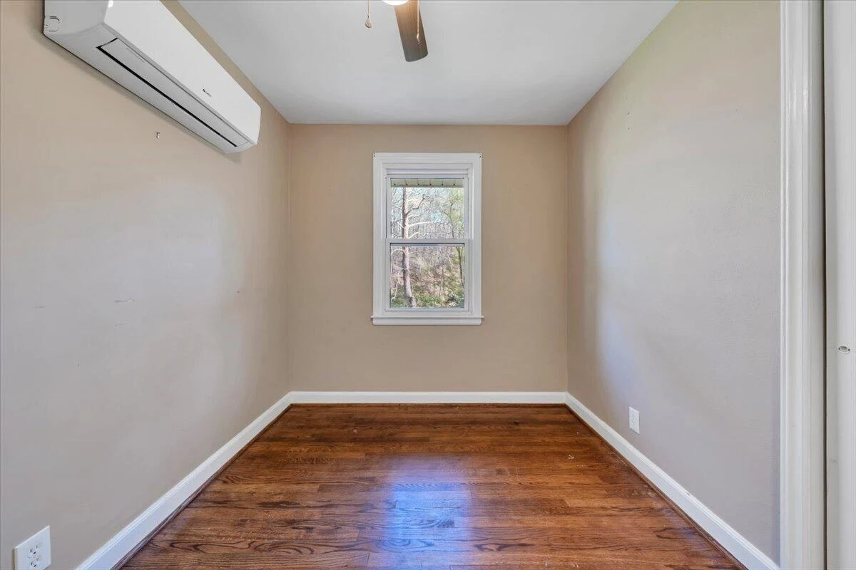 1065 Cain DR - Photo 43