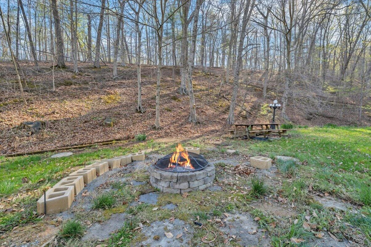 1065 Cain DR - Photo 67