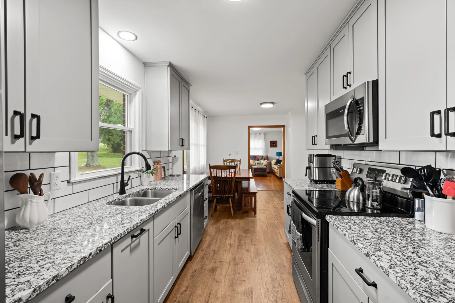 934 Burks Hill RD - Photo 17