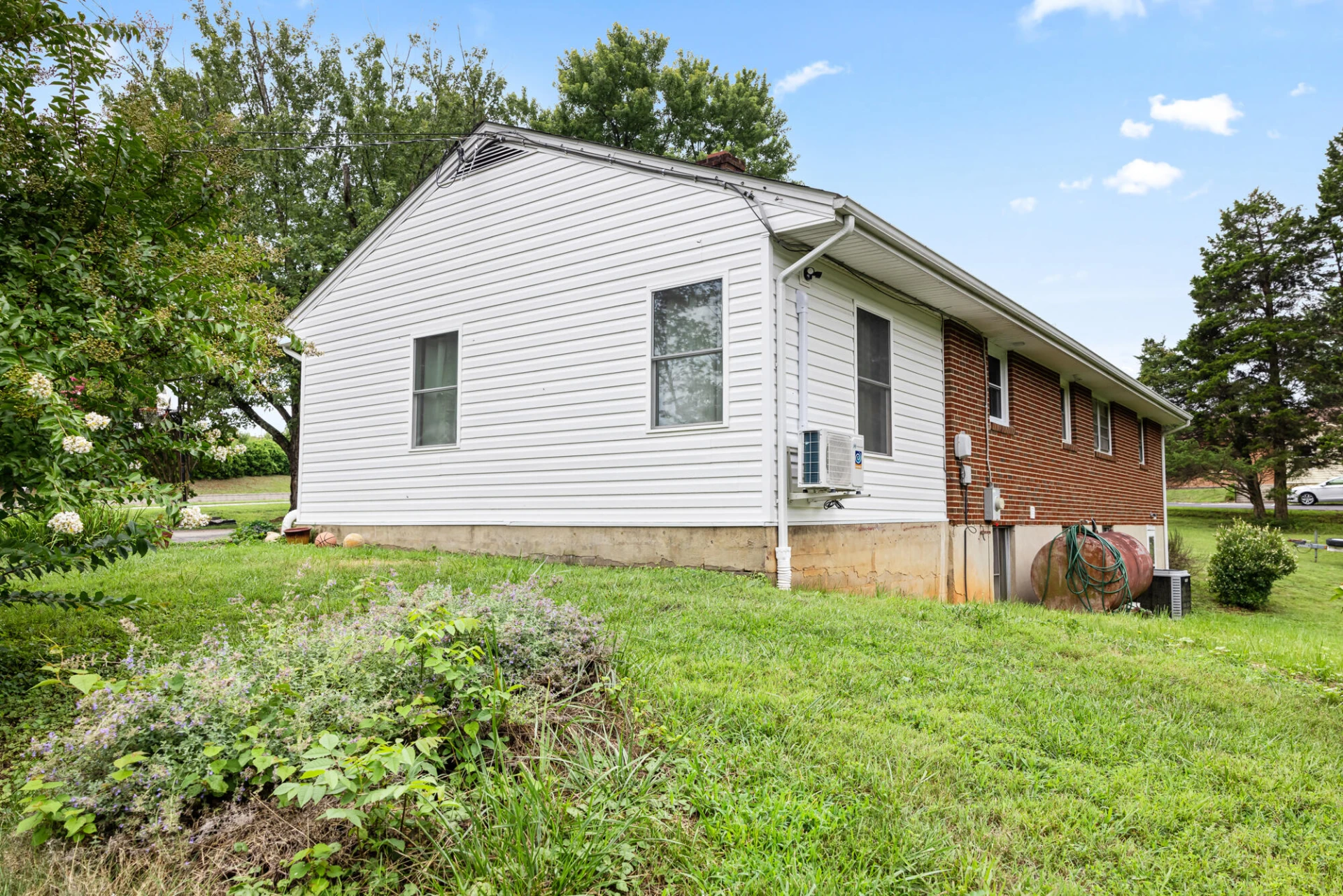 934 Burks Hill RD - Photo 40
