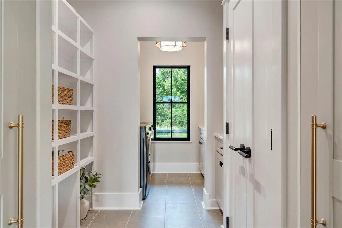 3843 Saul LN - Photo 25