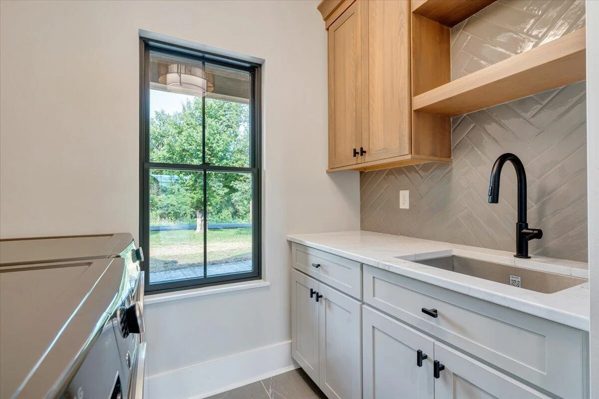 3843 Saul LN - Photo 28