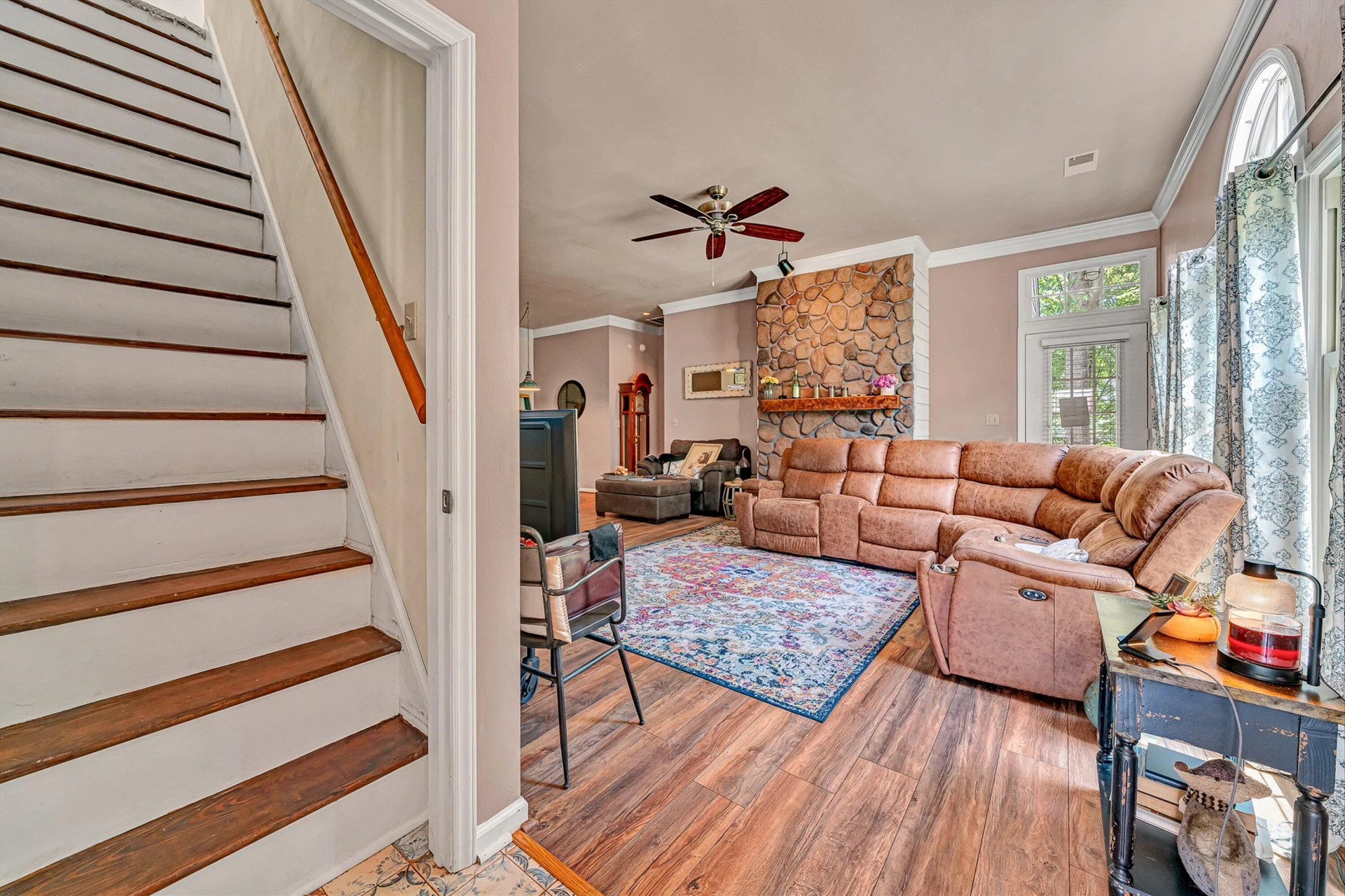 4724 Barclay SQ SW - Photo 6