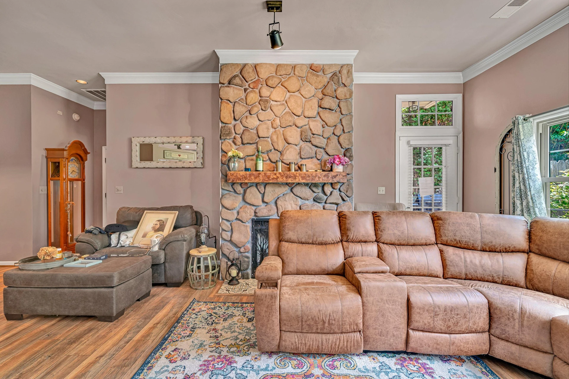4724 Barclay SQ SW - Photo 8