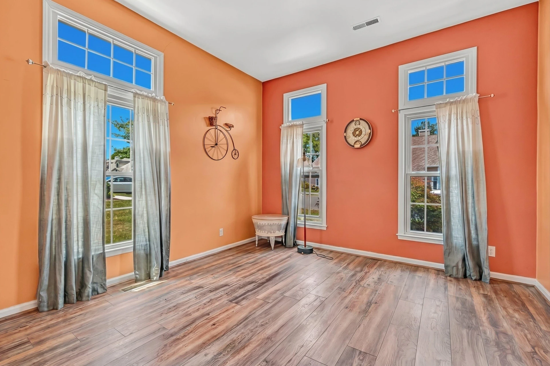 4724 Barclay SQ SW - Photo 13