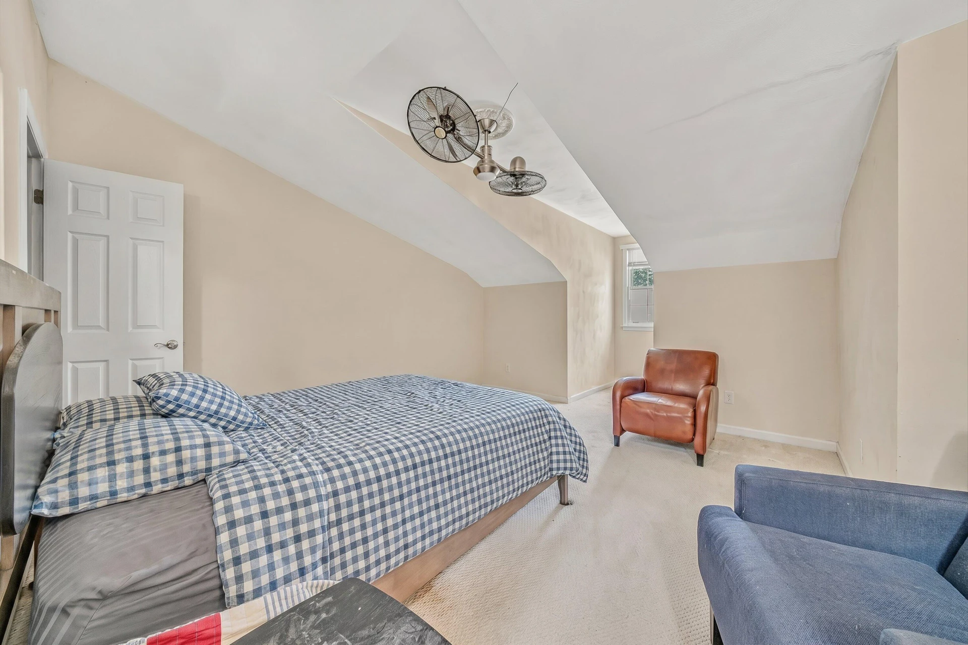 4724 Barclay SQ SW - Photo 30