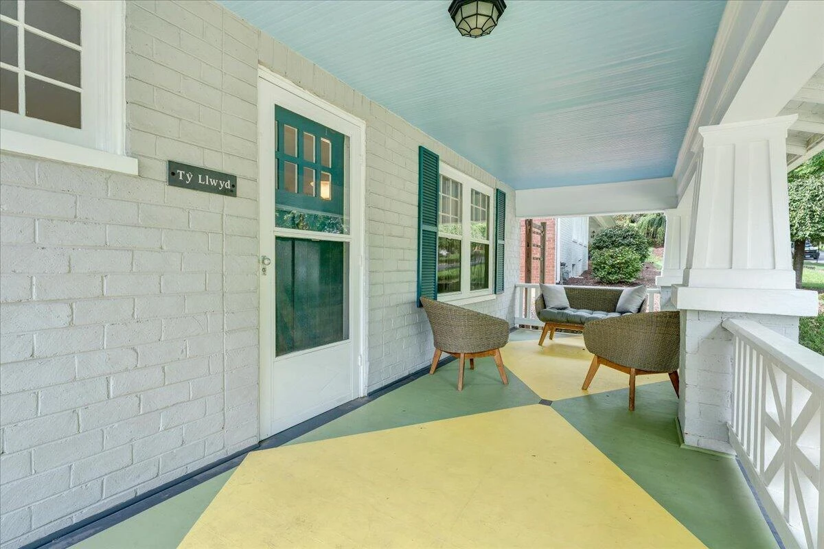 2726 Carolina AVE SW - Photo 4