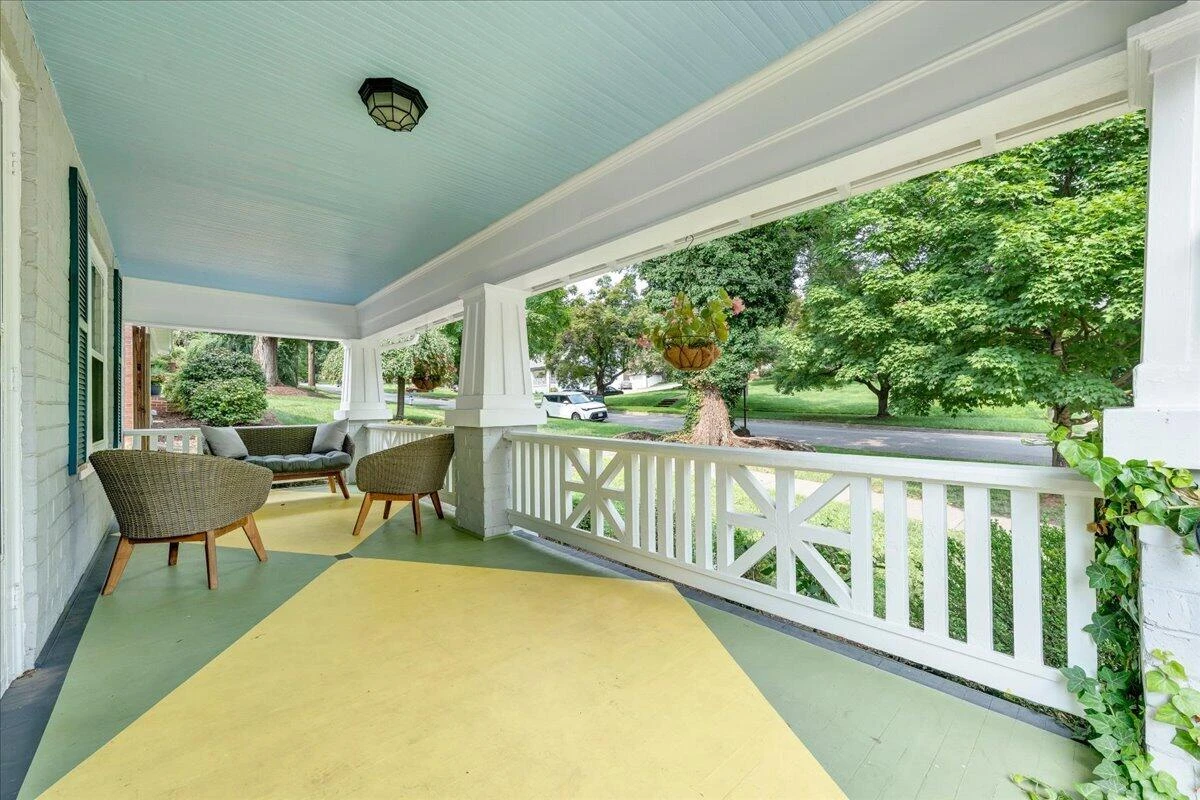 2726 Carolina AVE SW - Photo 5