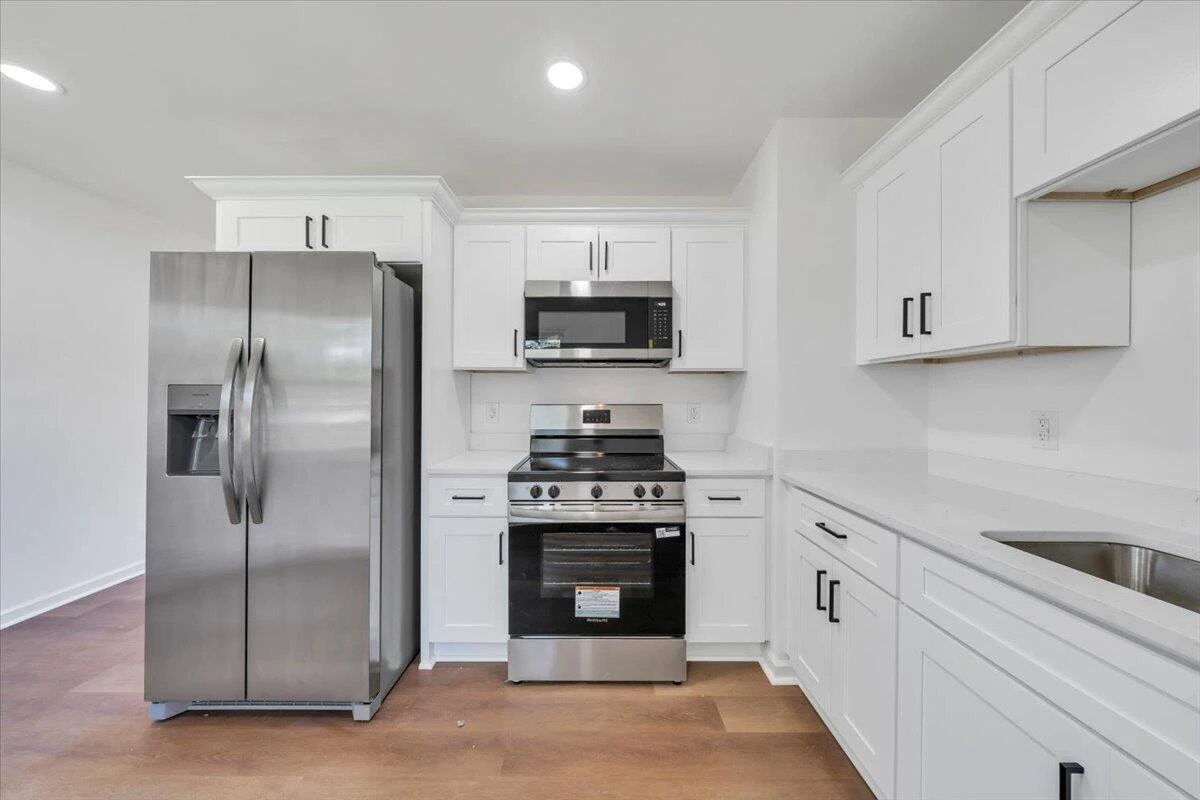 1006 Maywood DR - Photo 13