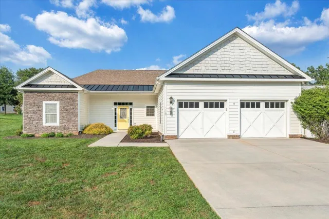 1119 Parkhall RD, Huddleston, VA, 24104