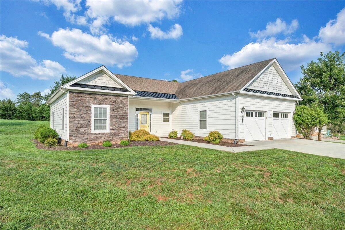 1119 Parkhall RD - Photo 22