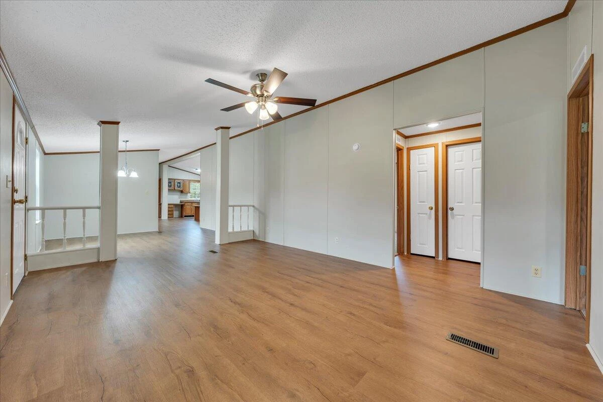 8445 Truevine RD - Photo 6