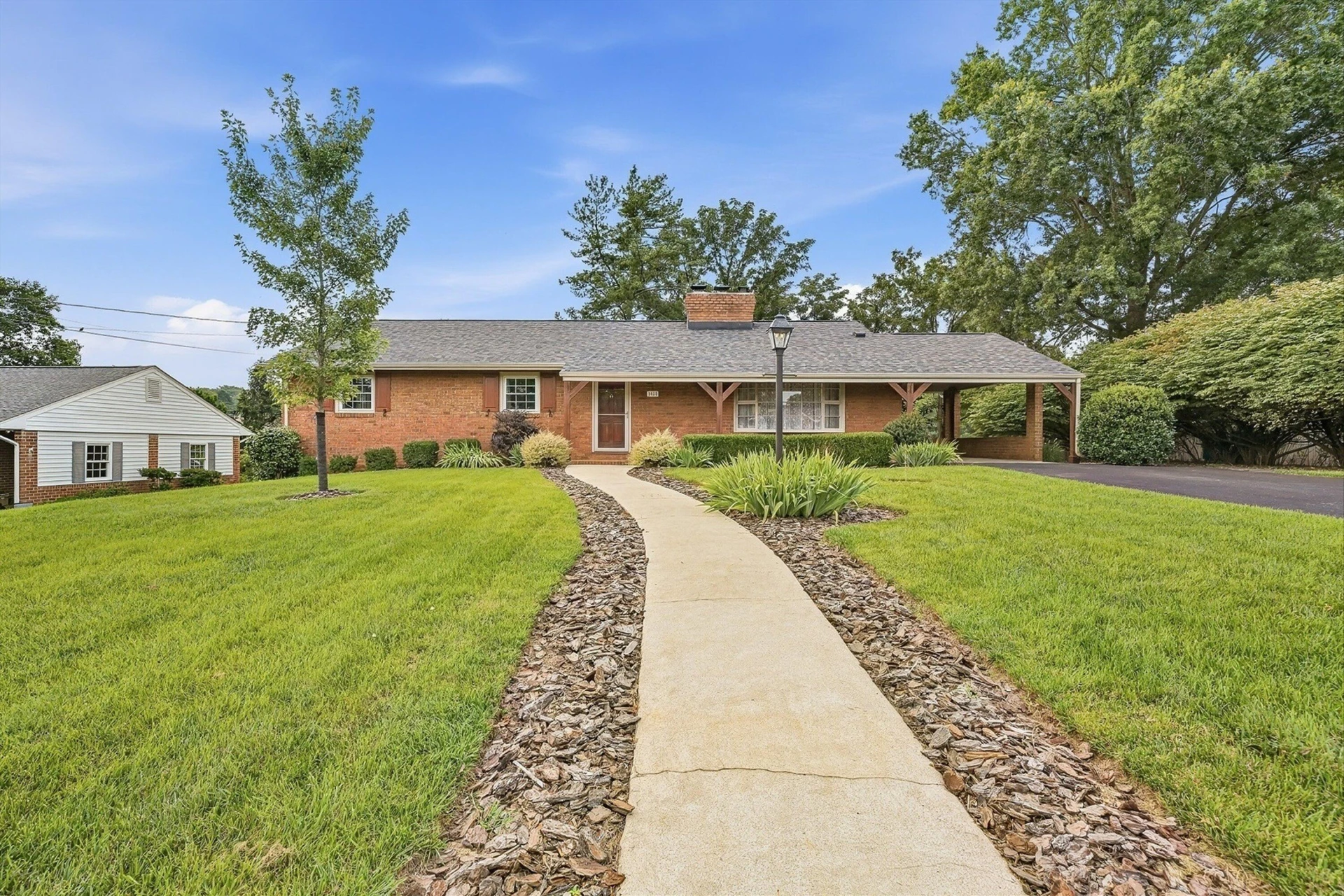 3430 Overbrook DR SW