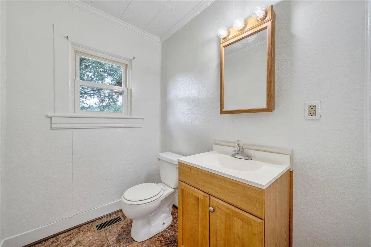 3523 Melcher ST SE - Photo 14