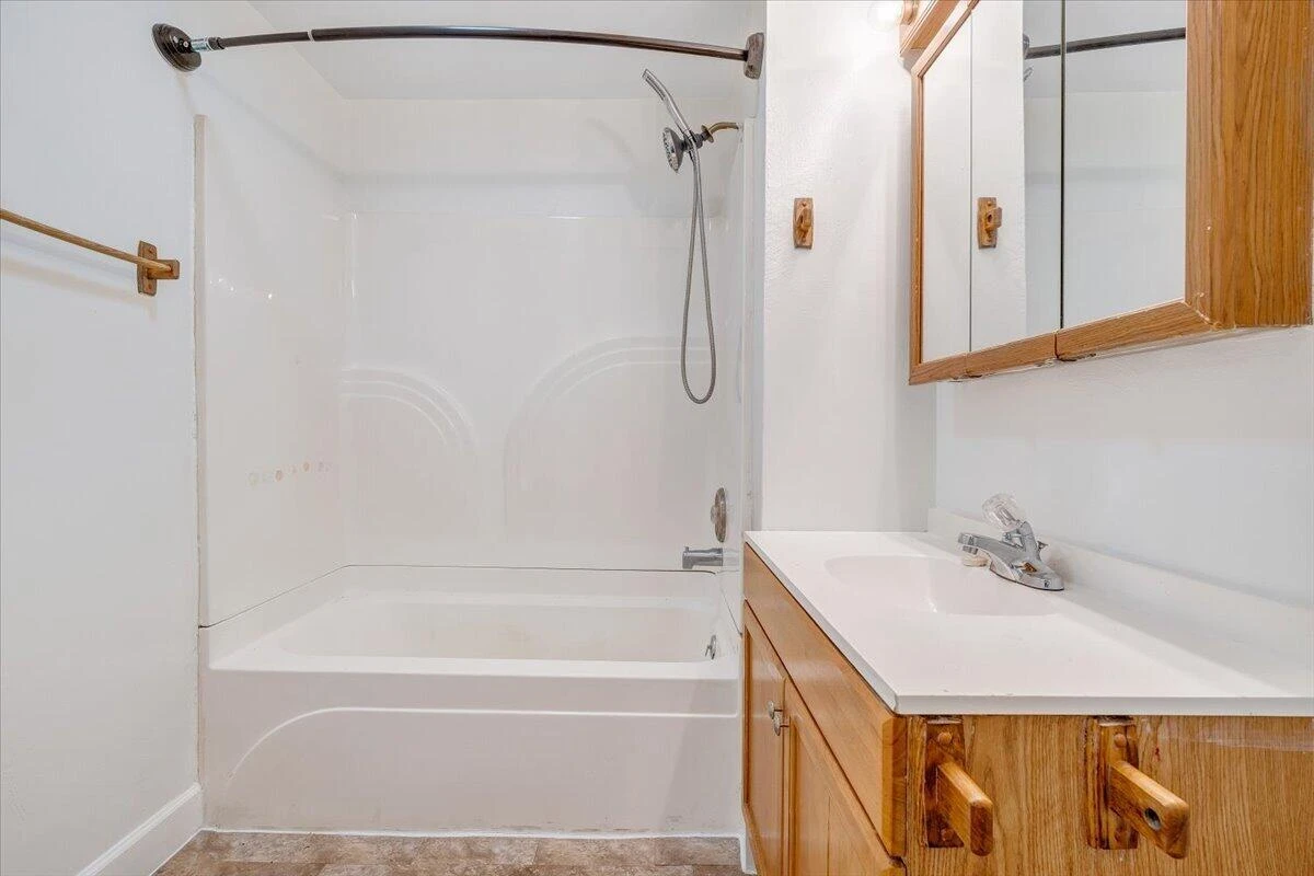 3523 Melcher ST SE - Photo 18