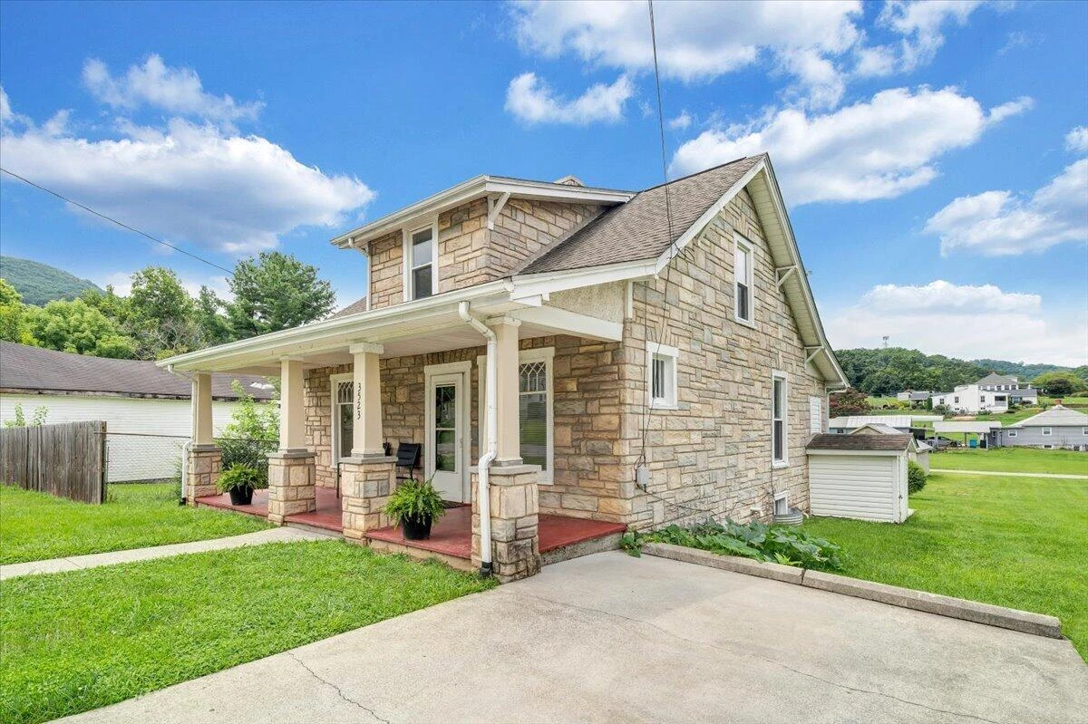 3523 Melcher ST SE - Photo 35