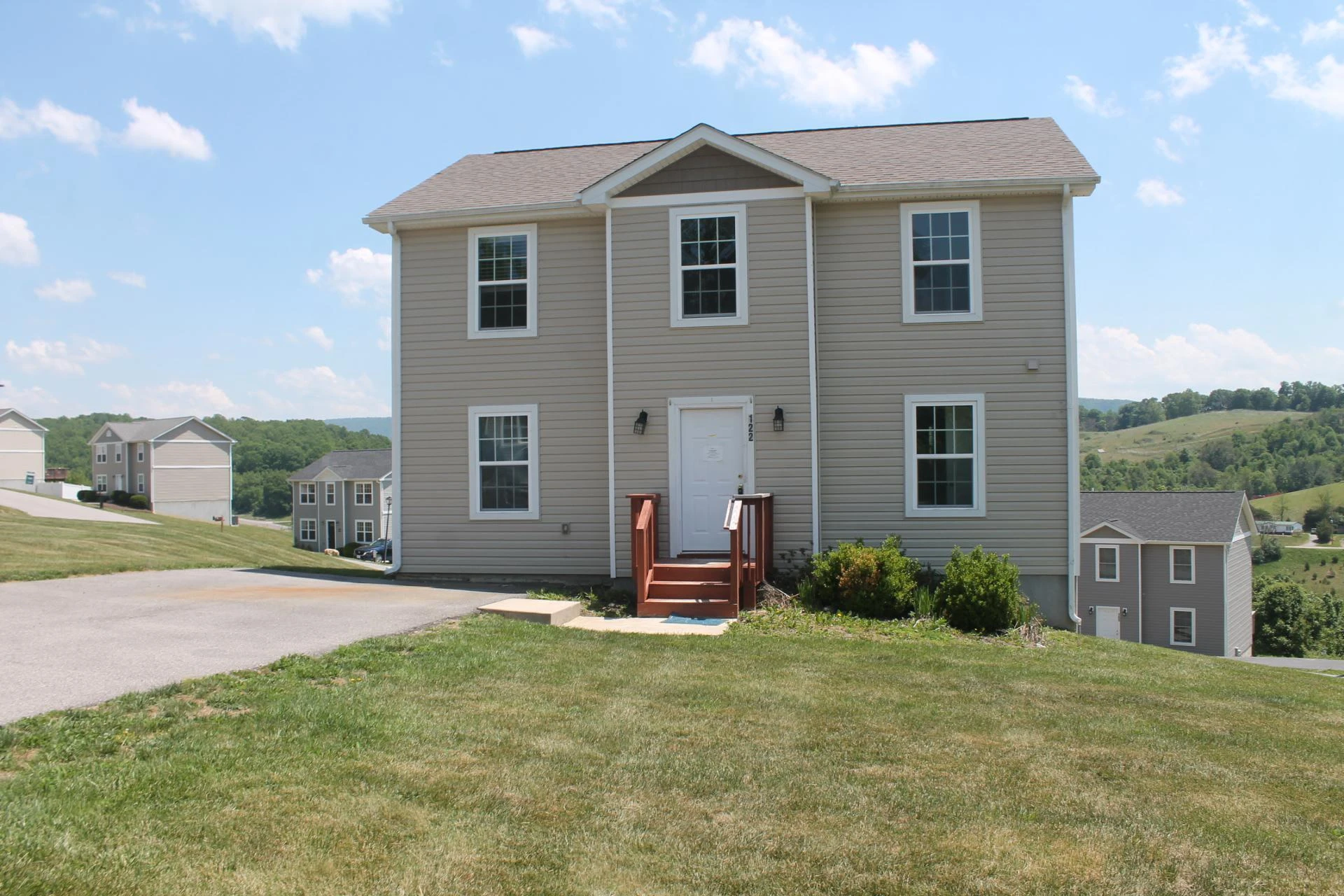 122 Prairie View LN