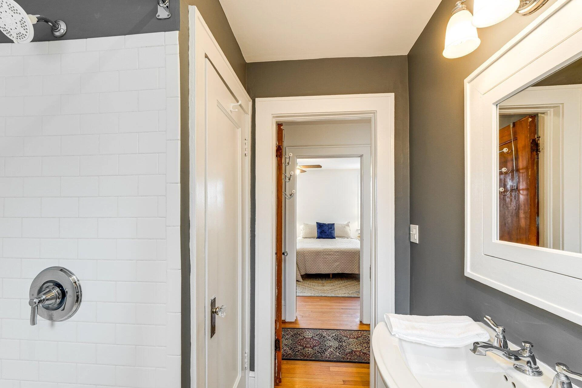 1242 Laurel ST SE - Photo 6
