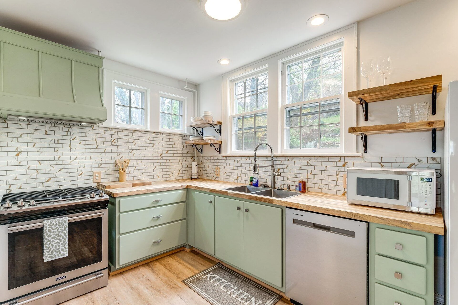 1242 Laurel ST SE - Photo 20