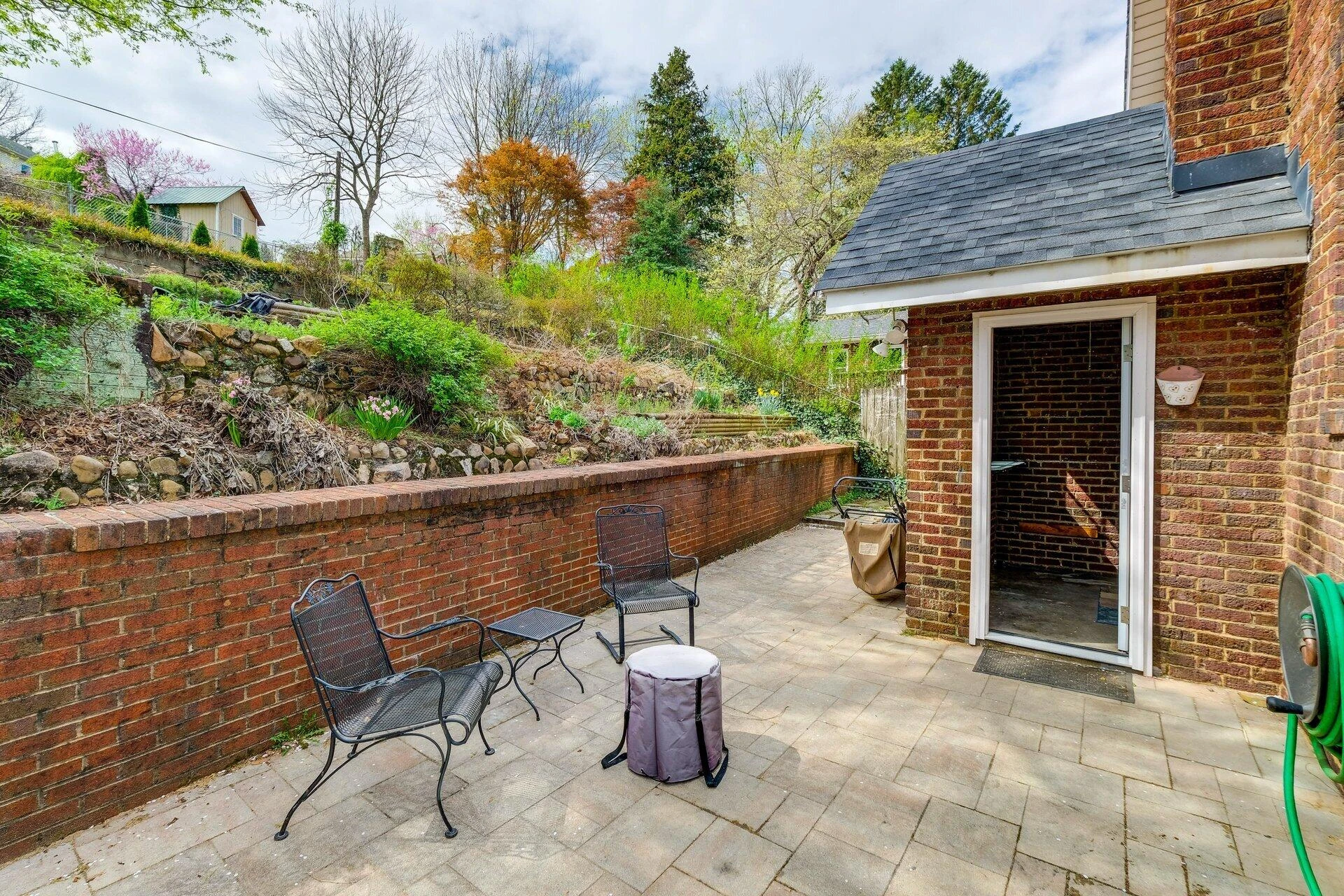 1242 Laurel ST SE - Photo 26