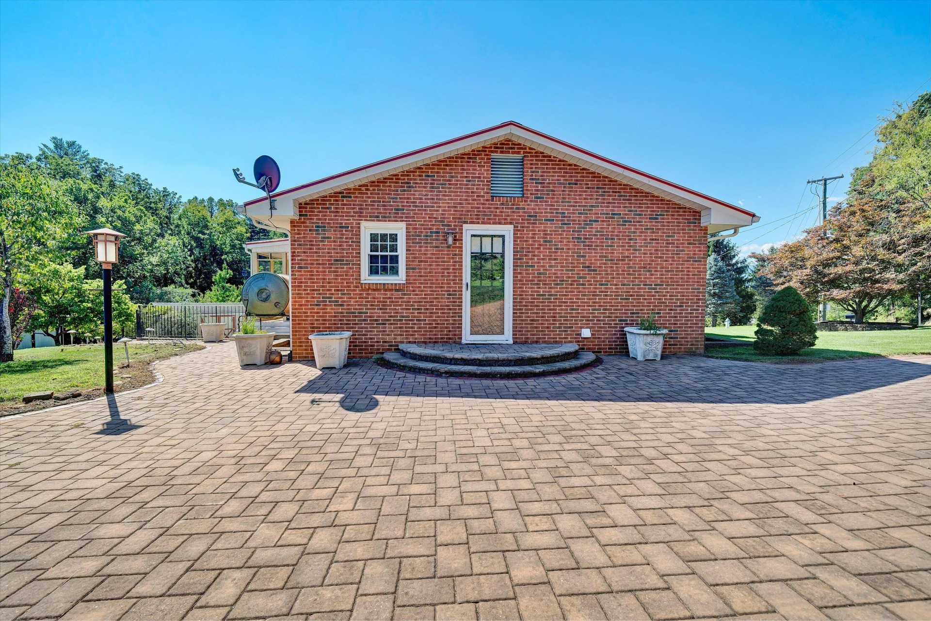 1901 McVitty RD - Photo 46